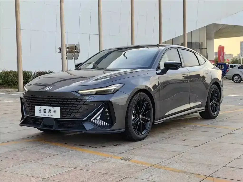 Changan UNI-V 2023 из CN, фото 1