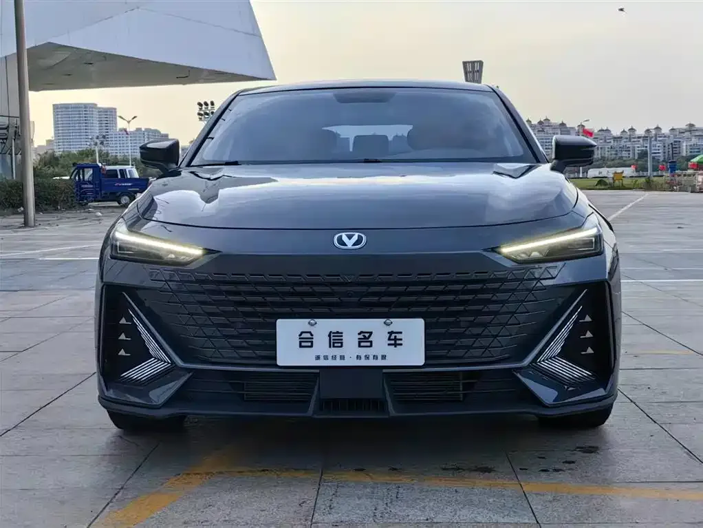 Changan UNI-V 2023 из CN, фото 2