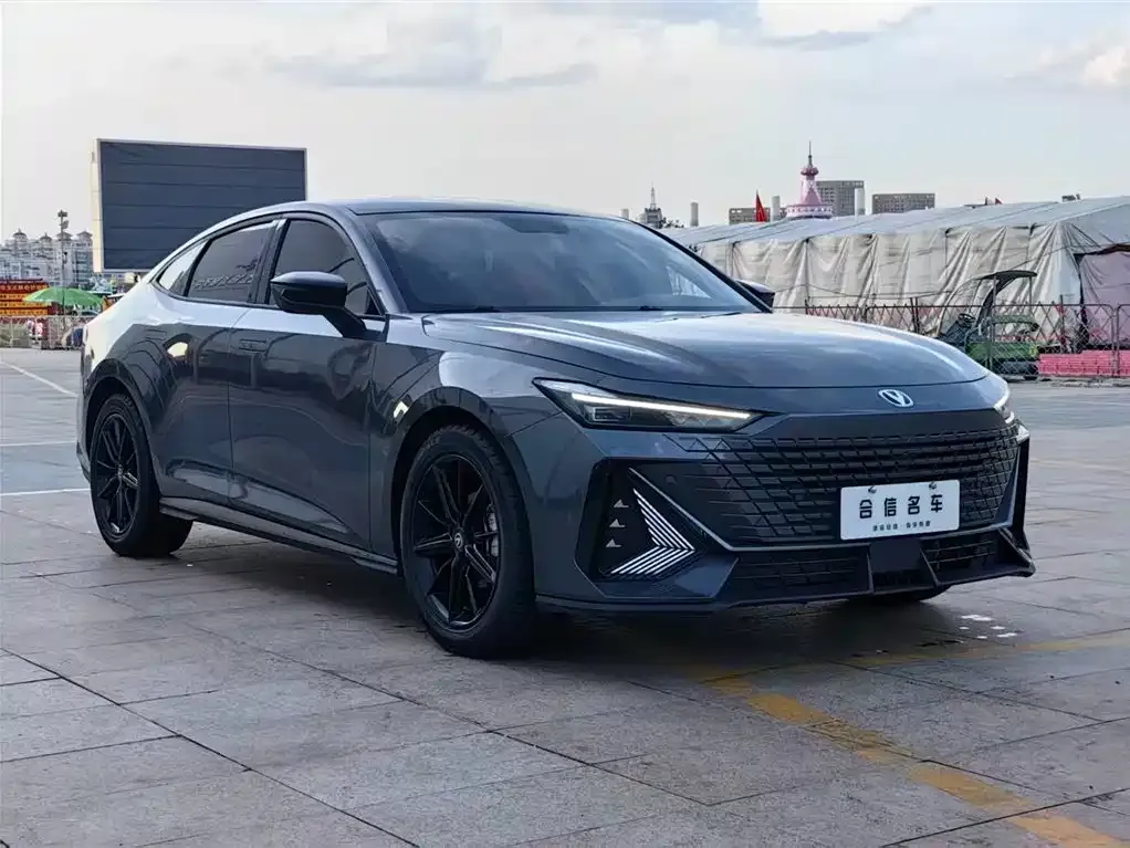 Changan UNI-V 2023 из CN, фото 3