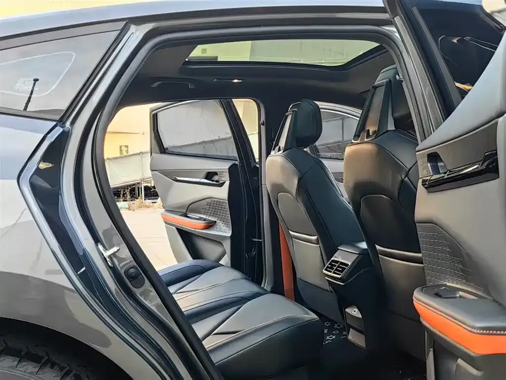 Changan UNI-V 2023 из CN, фото 8