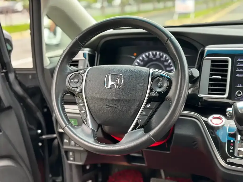 Honda Elysion 2021 из CN, фото 10