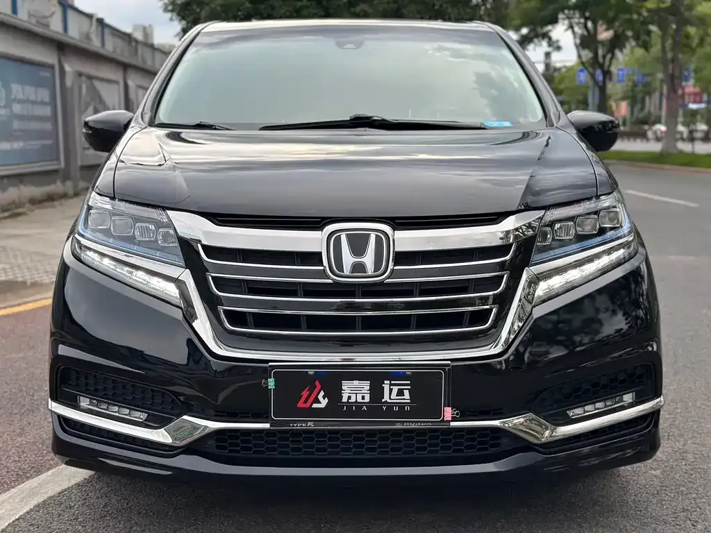 Honda Elysion 2021 из CN, фото 2