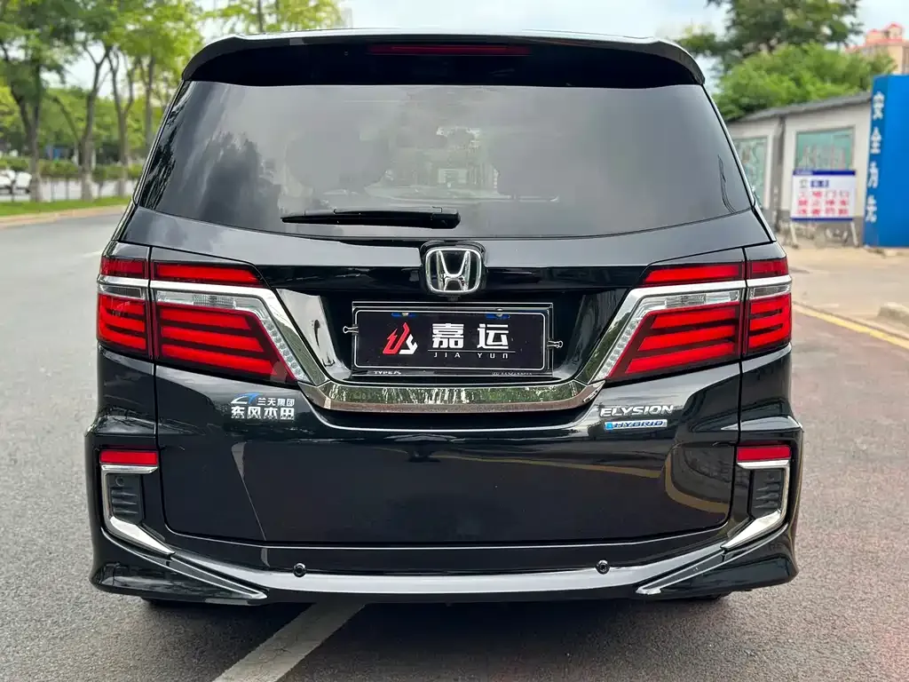 Honda Elysion 2021 из CN, фото 4