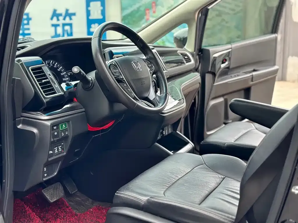 Honda Elysion 2021 из CN, фото 6