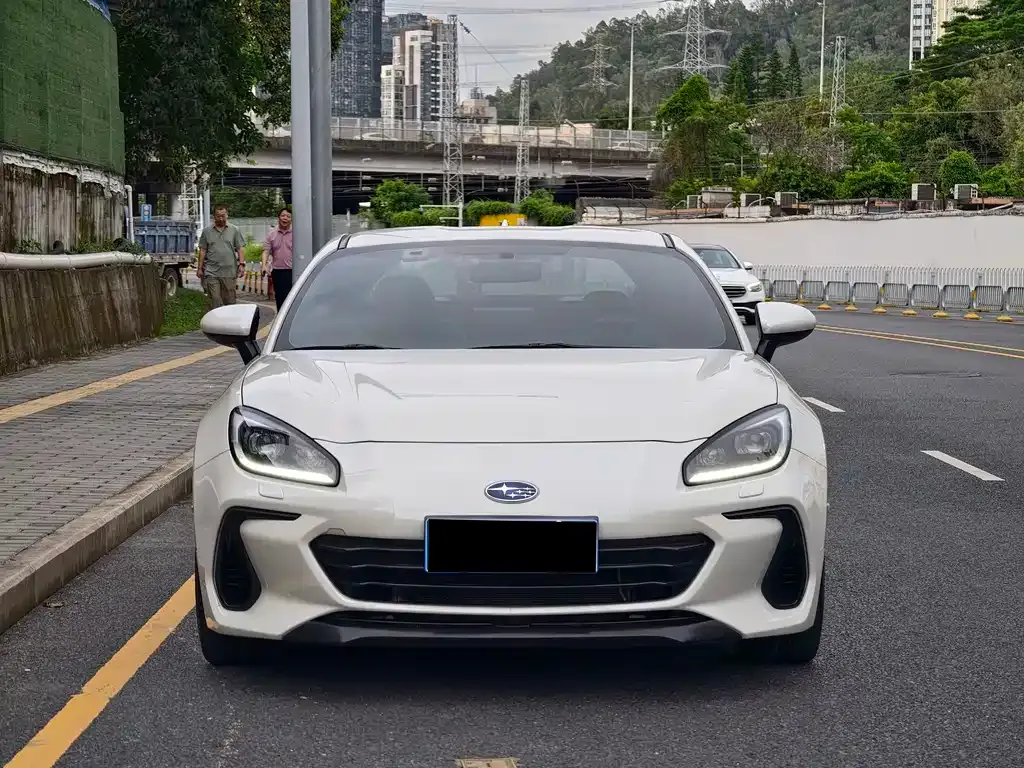 Subaru BRZ 2022 из CN, фото 2