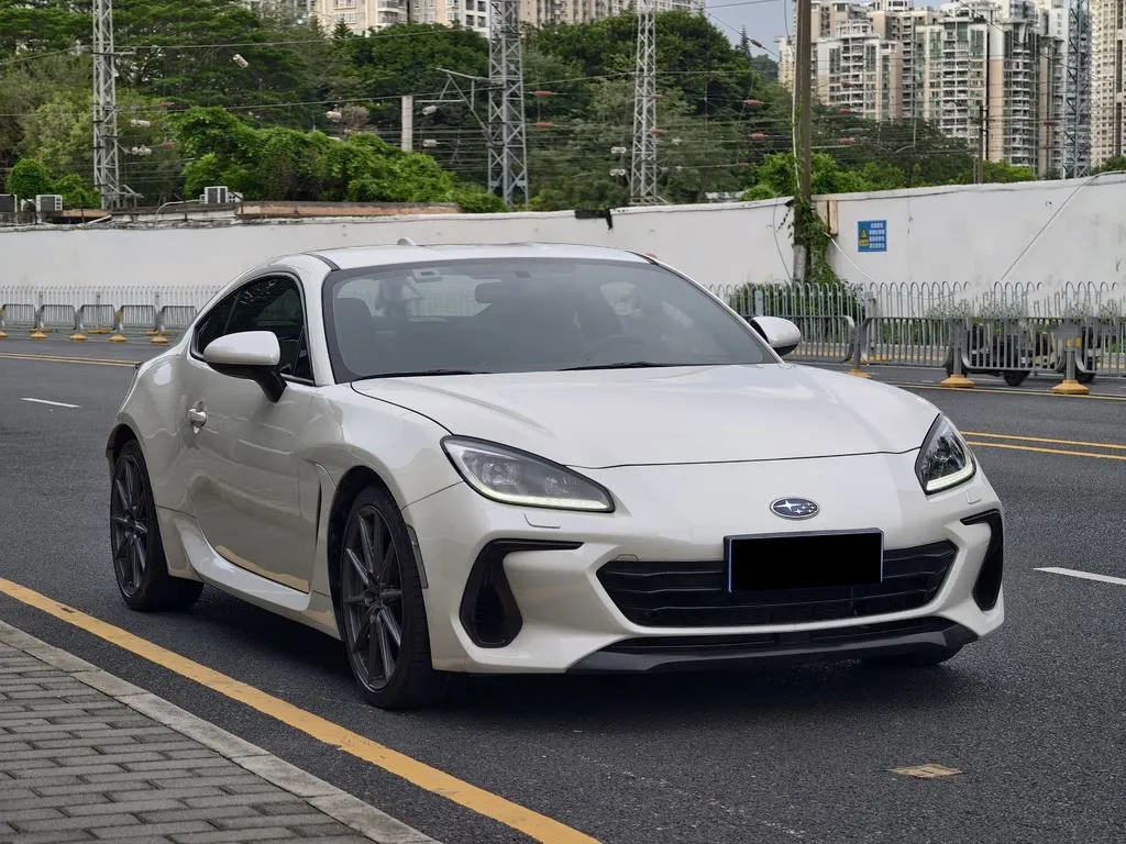 Subaru BRZ 2022 из CN, фото 3