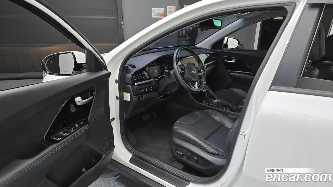 Kia Niro — фото 10