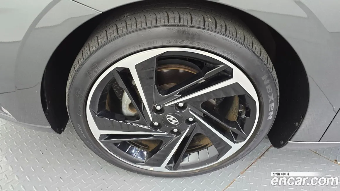 Hyundai AVANTE — фото 5
