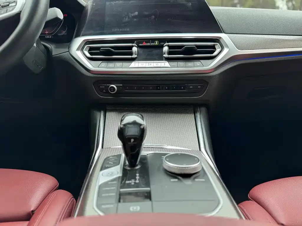 BMW 3 Series 2021 из CN, фото 10