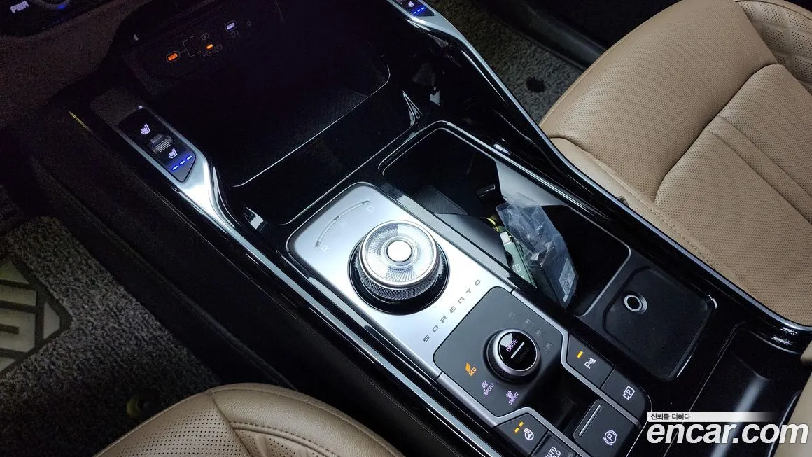 Kia Sorento — фото 9