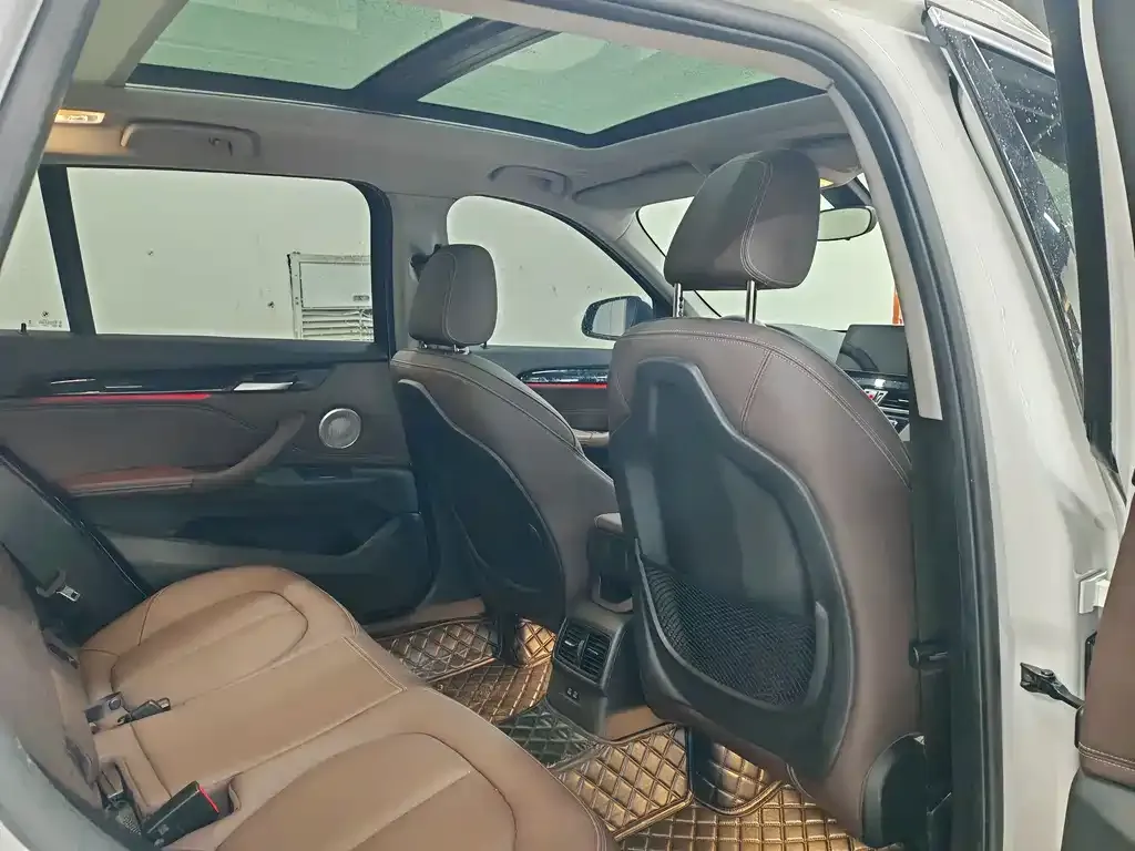 BMW X1 2023 из CN, фото 8