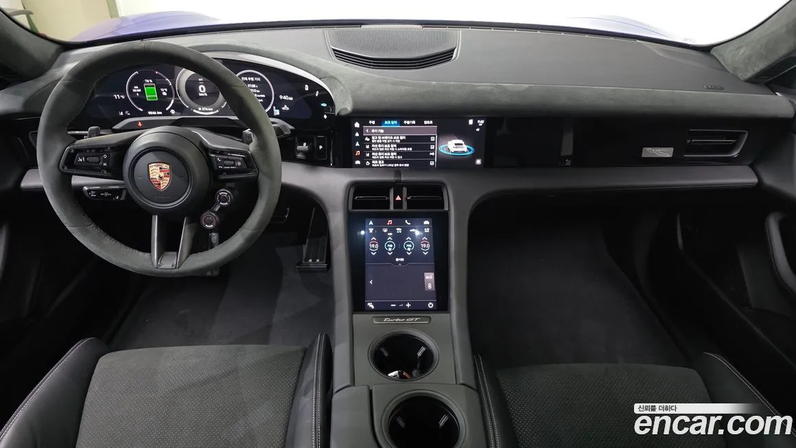 Porsche Taycan 2025 из KR, фото 7
