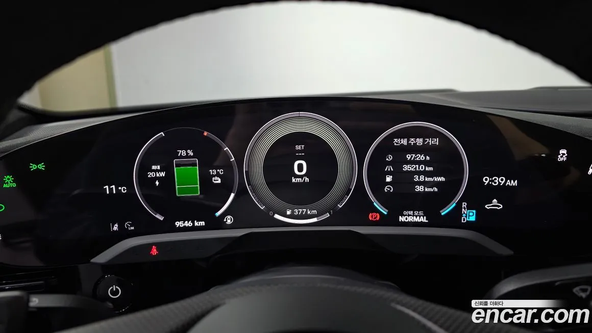 Porsche Taycan 2025 из KR, фото 8