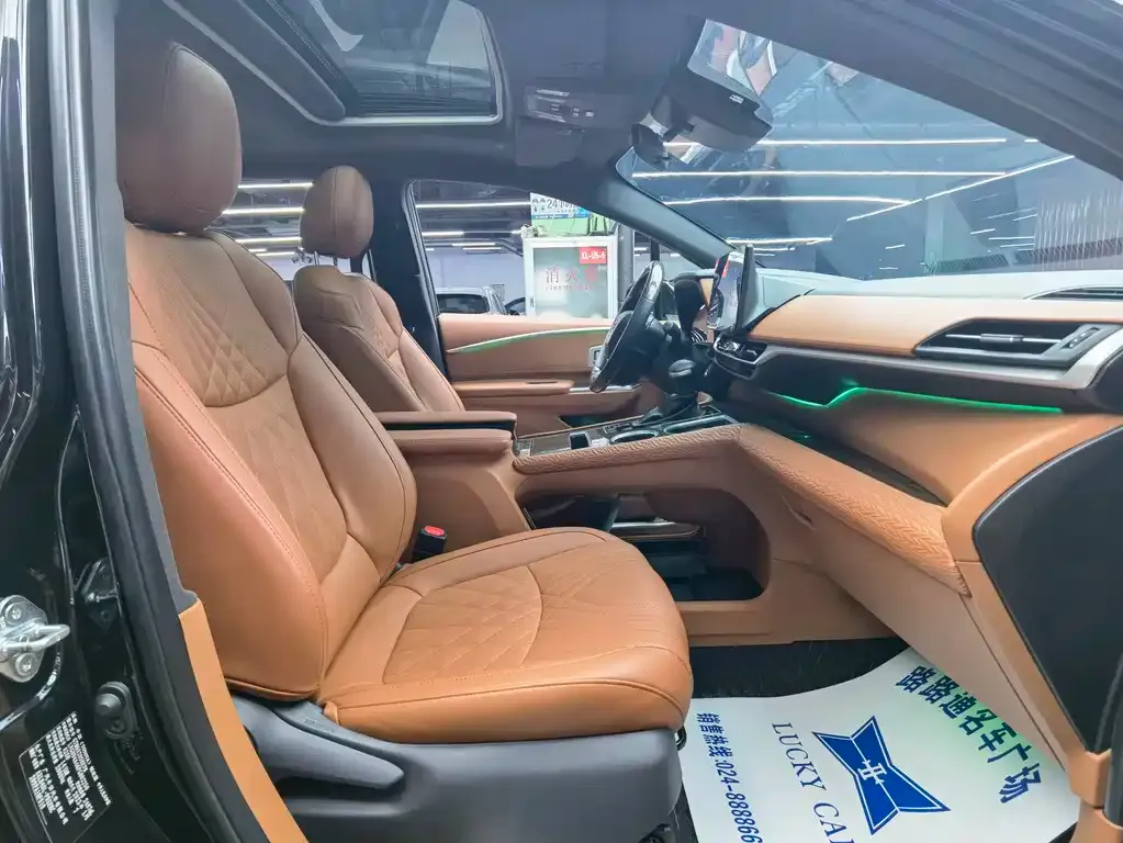 Toyota Sienna 2023 из CN, фото 8