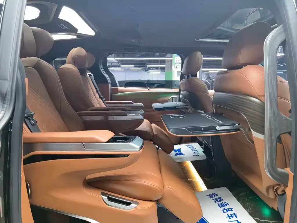 Toyota Sienna 2023 из CN, фото 9