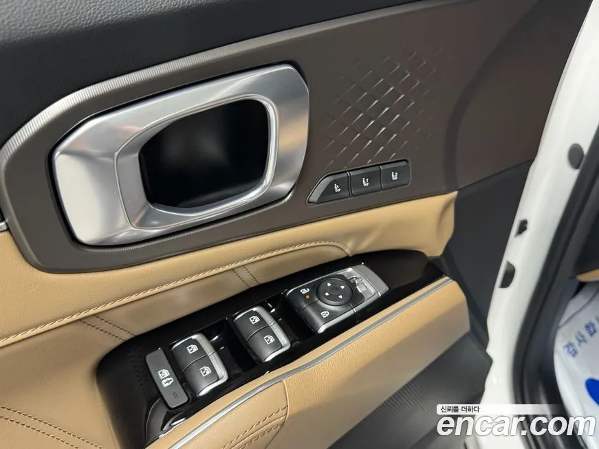 Kia Sorento — фото 10