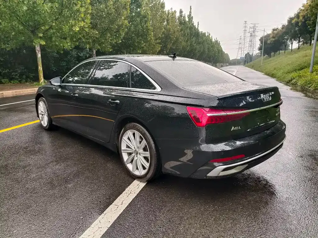 Audi A6L 2024 из CN, фото 9