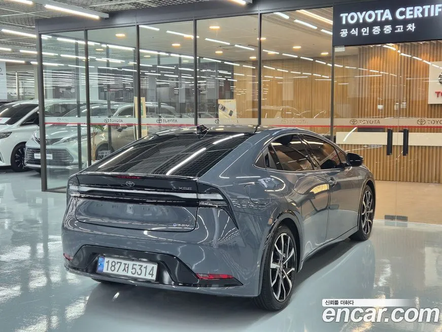 Toyota Prius 2024 из KR, фото 2