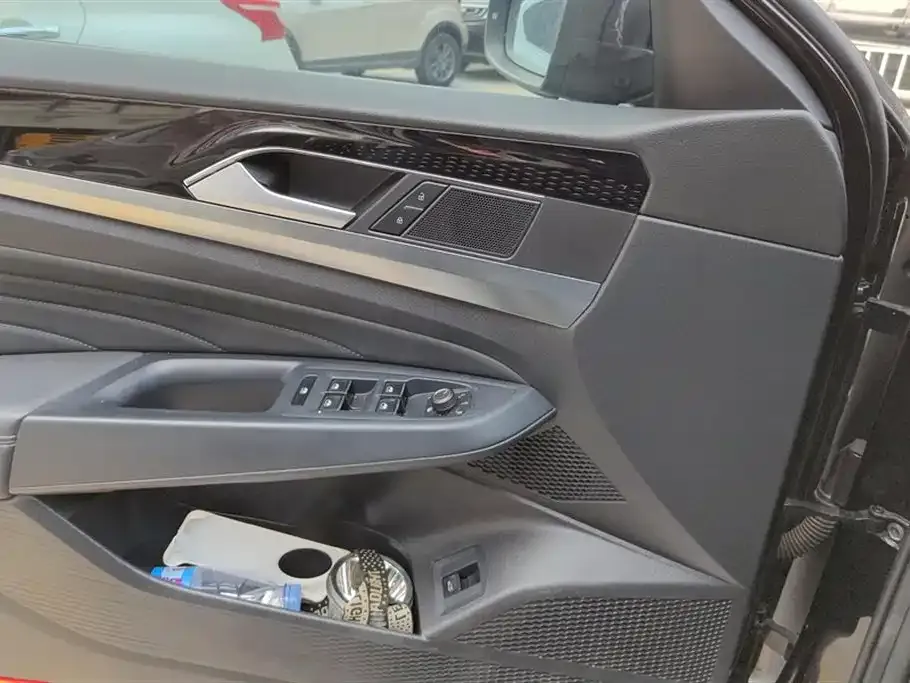 Volkswagen Passat 2021 из CN, фото 7