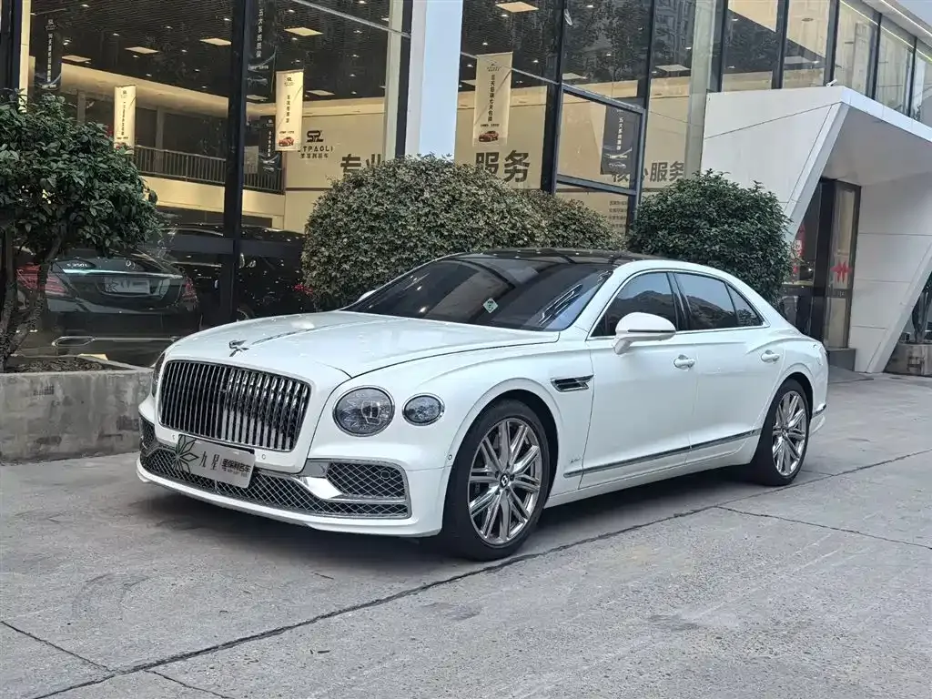 Bentley Flying Spur PHEV 2023 из CN, фото 1