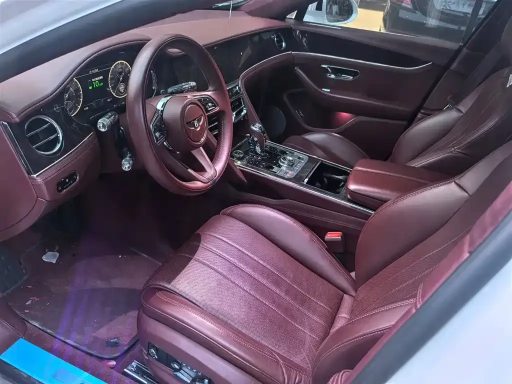 Bentley Flying Spur PHEV 2023 из CN, фото 4
