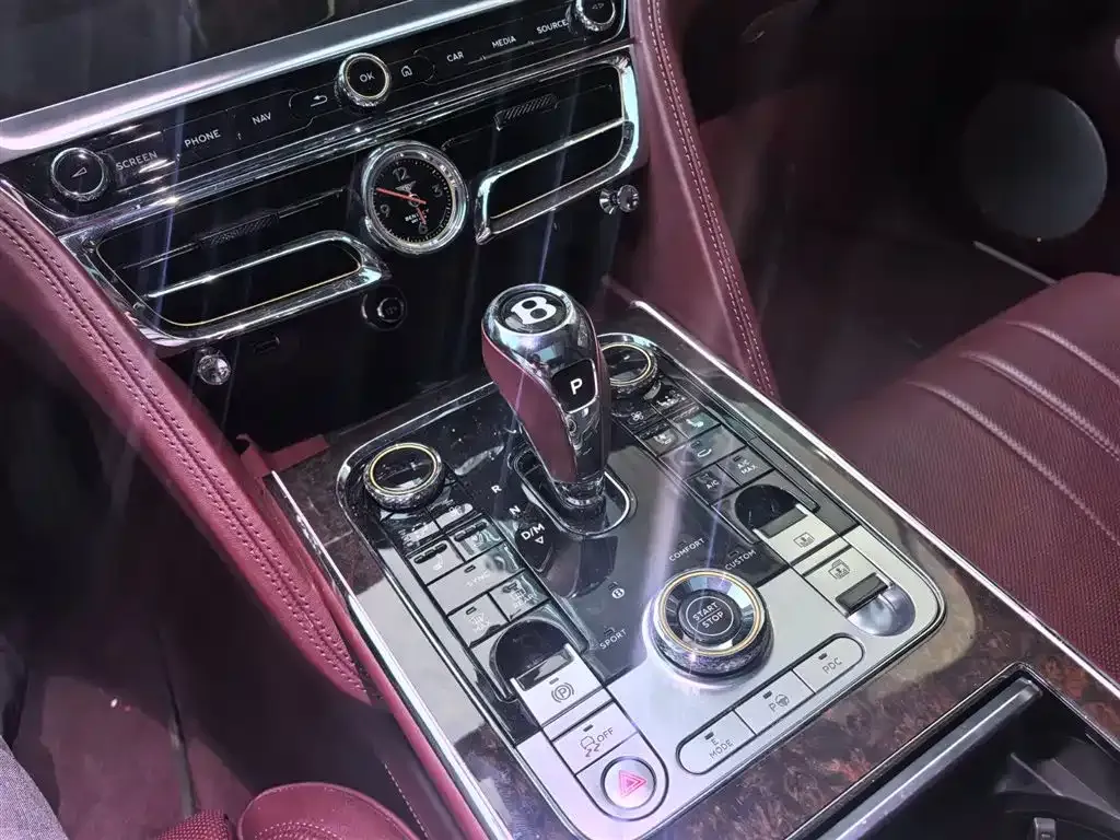 Bentley Flying Spur PHEV 2023 из CN, фото 8