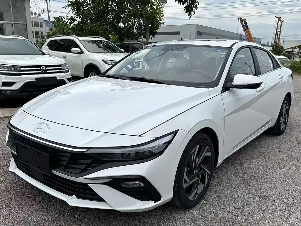 Hyundai Elantra 2025 из CN, фото 1