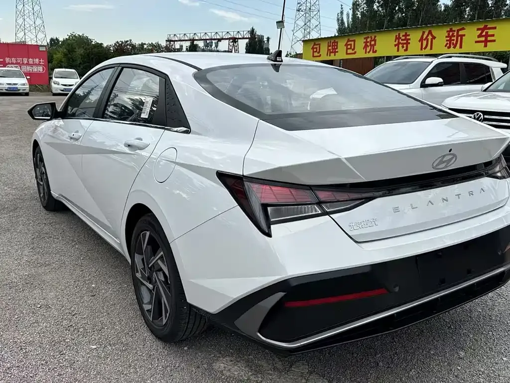 Hyundai Elantra 2025 из CN, фото 3