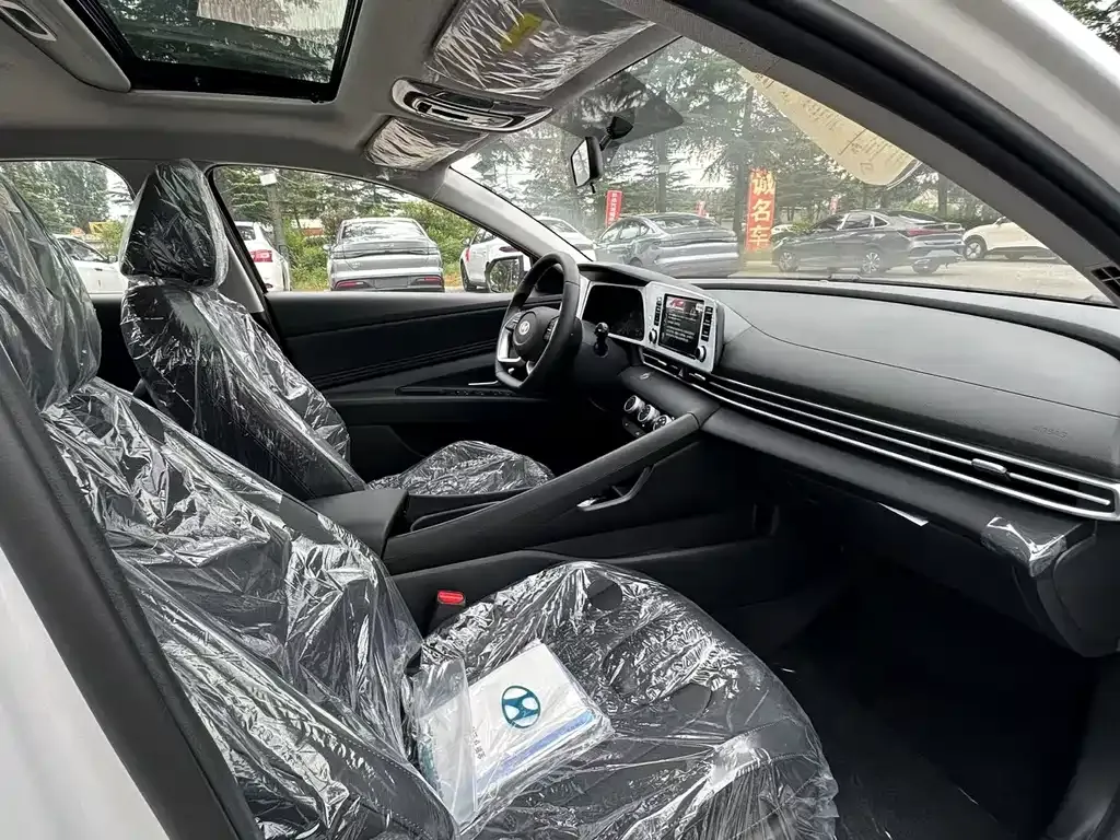 Hyundai Elantra 2025 из CN, фото 6