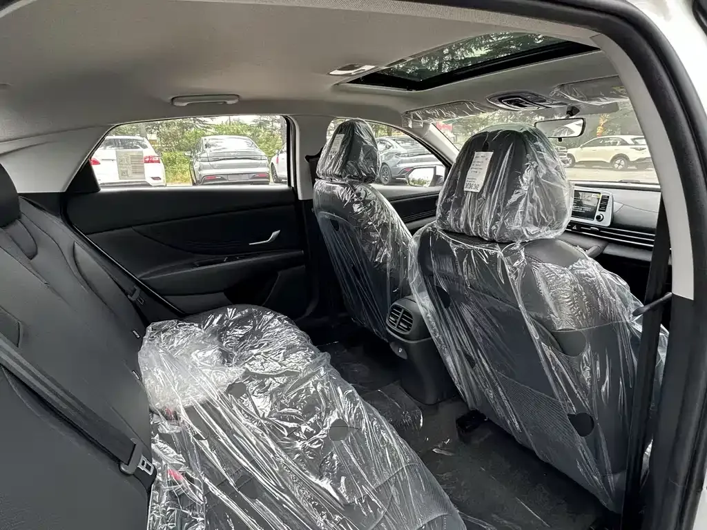 Hyundai Elantra 2025 из CN, фото 7