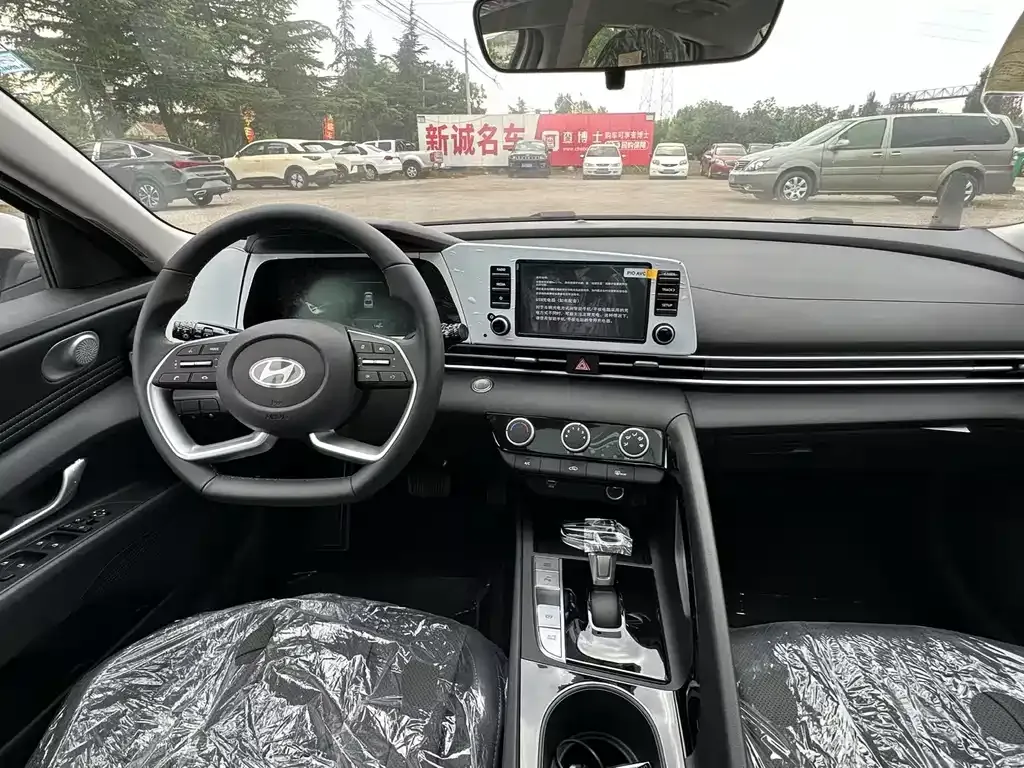 Hyundai Elantra 2025 из CN, фото 8
