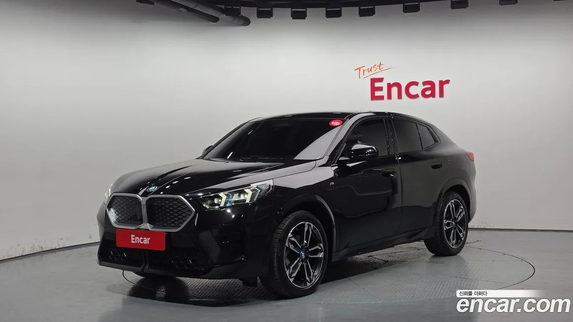 BMW iX2