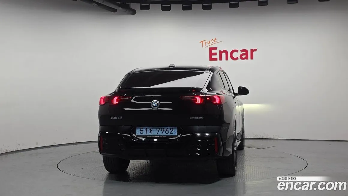 BMW iX2 2024 из KR, фото 4