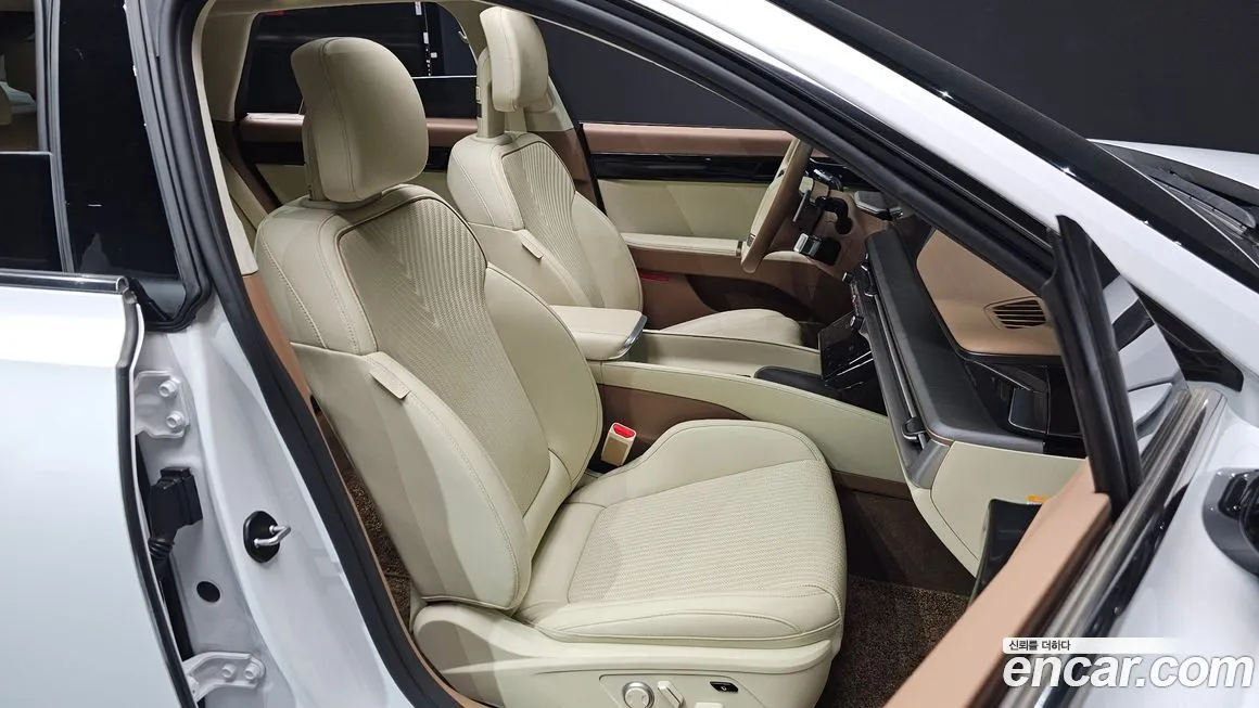 Hyundai Grandeur — фото 10