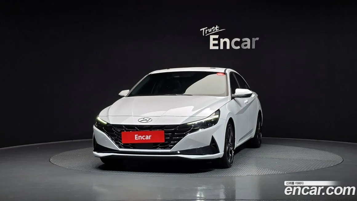 Hyundai AVANTE — фото 3