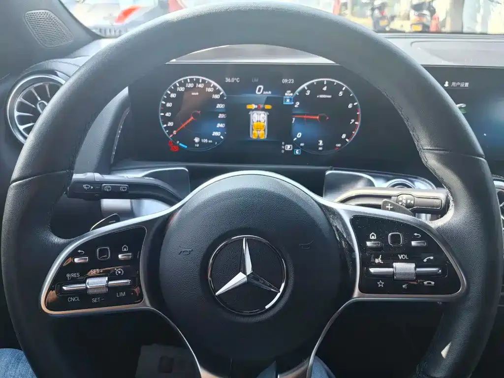 Mercedes-Benz GLB 2023 из CN, фото 9