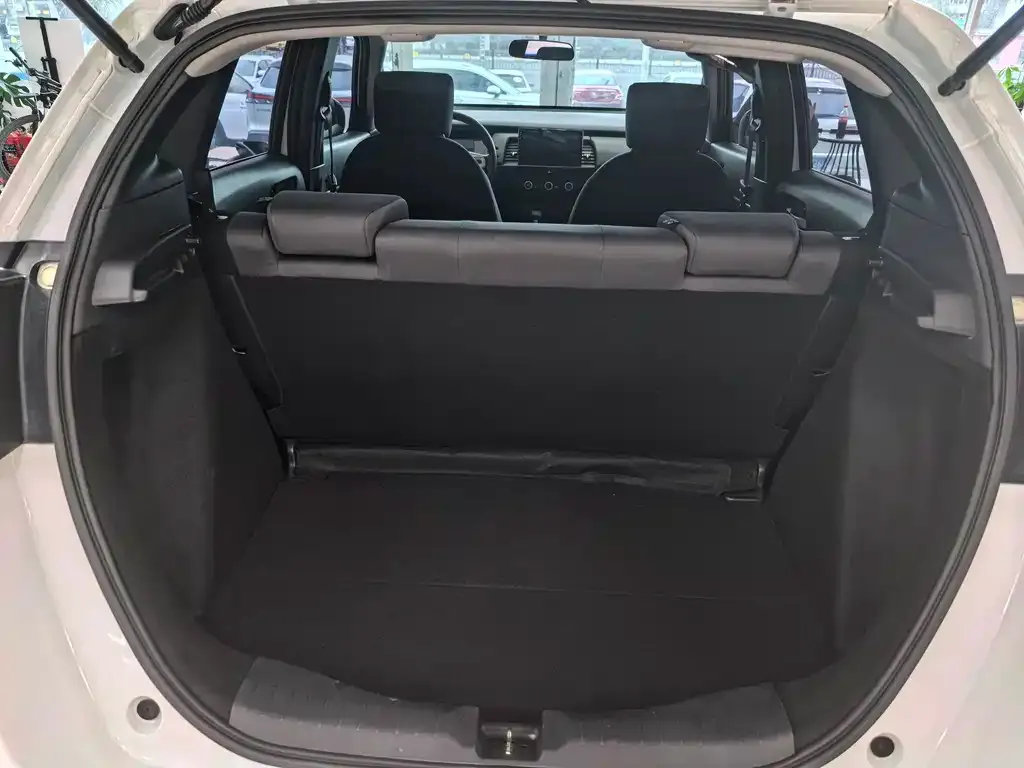 Honda Fit — фото 10