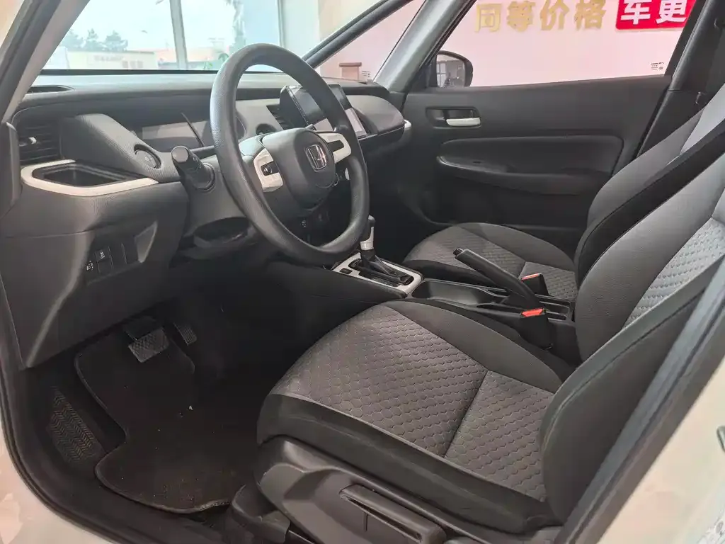 Honda Fit — фото 4