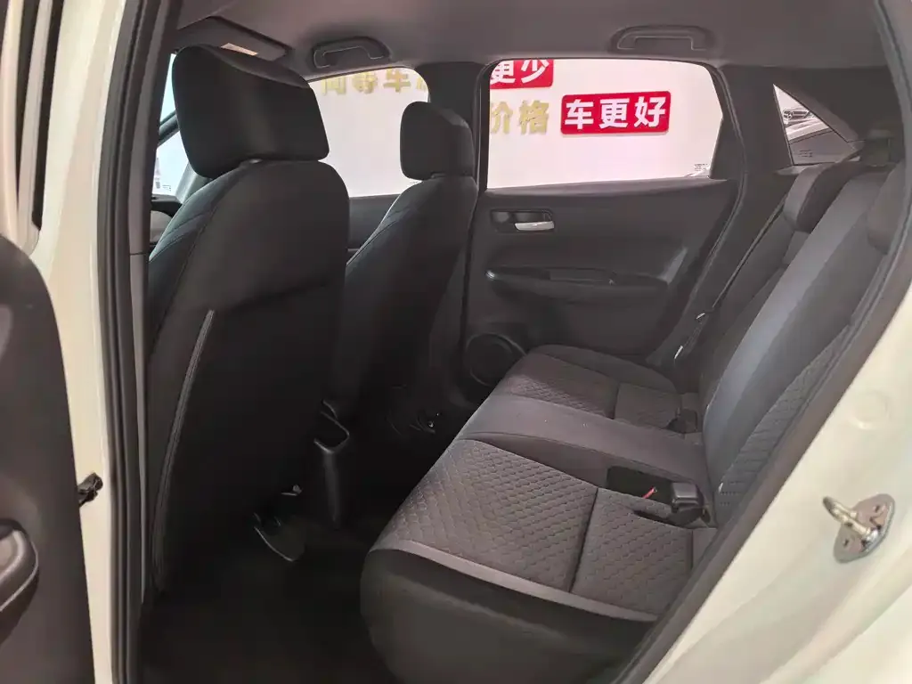 Honda Fit — фото 6