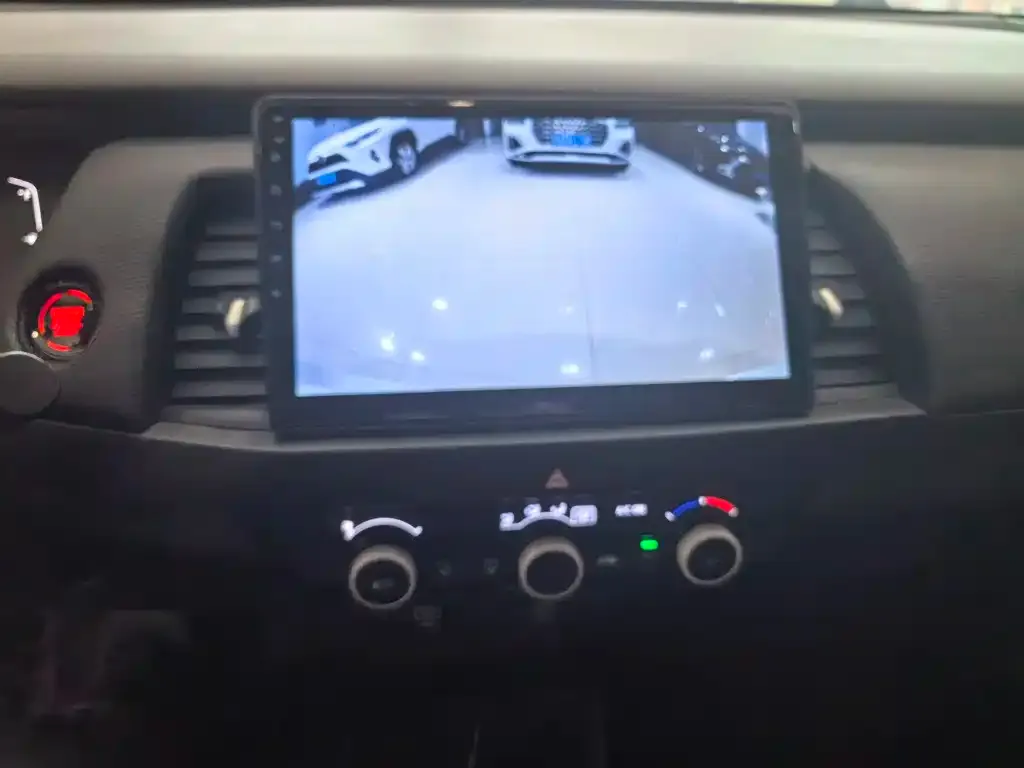 Honda Fit — фото 9