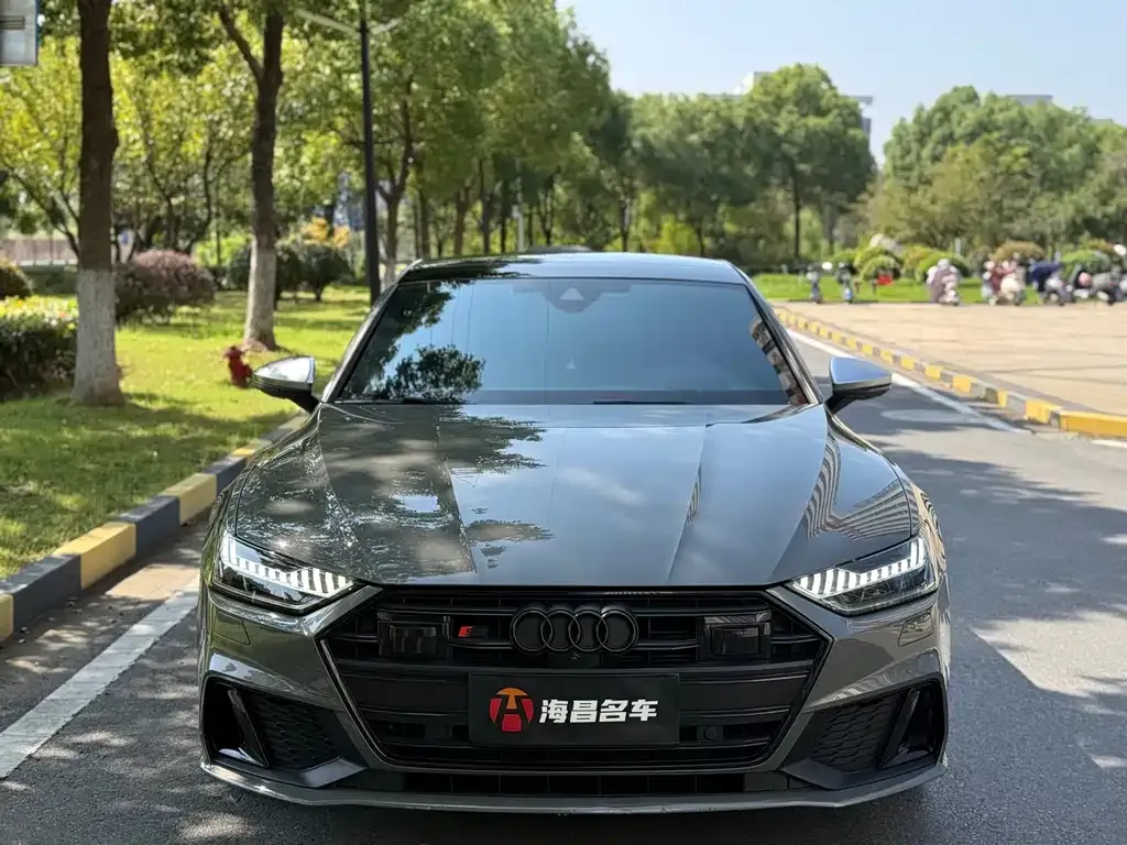 Audi A7 2023 из CN, фото 1