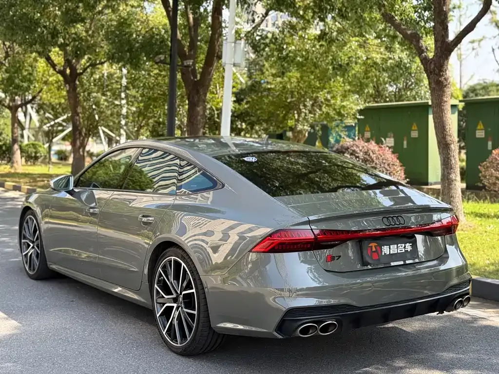 Audi A7 2023 из CN, фото 4