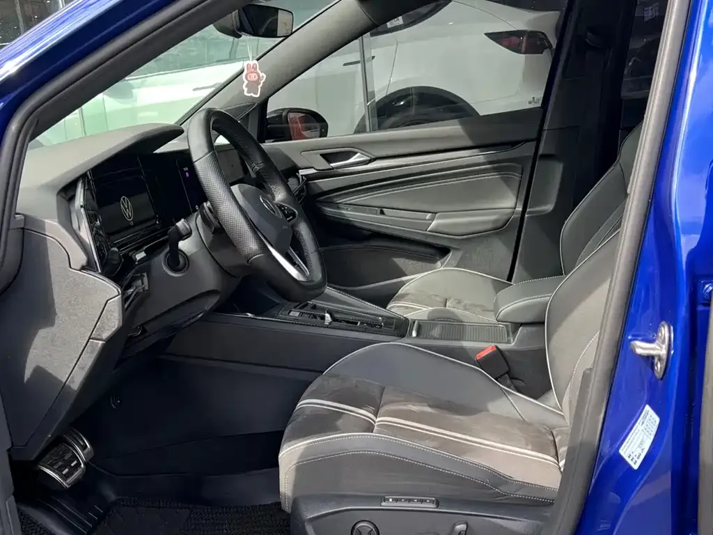 Volkswagen Golf 2021 из CN, фото 7