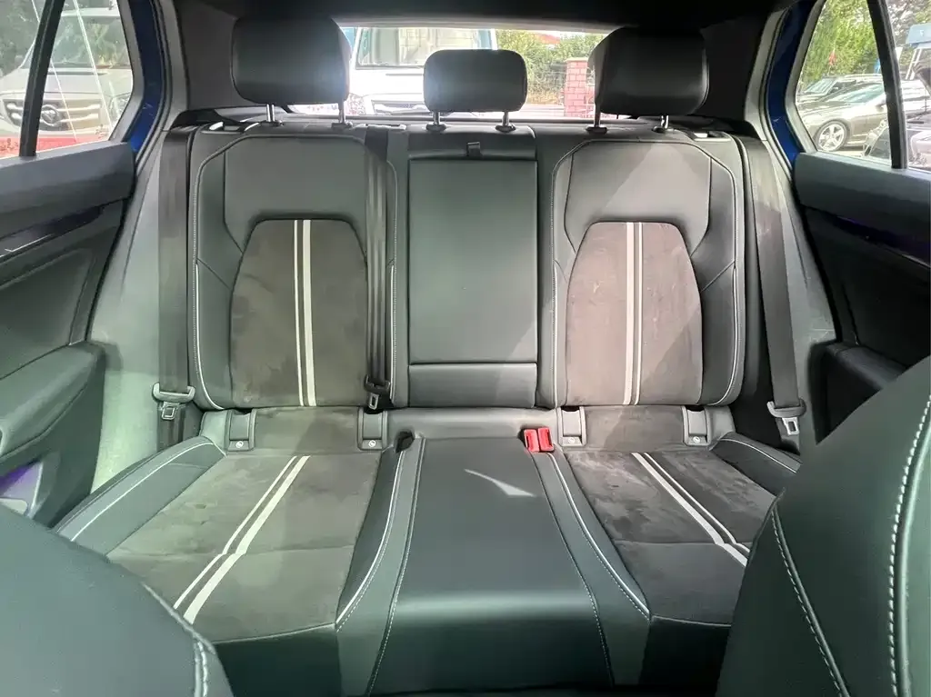 Volkswagen Golf 2021 из CN, фото 9