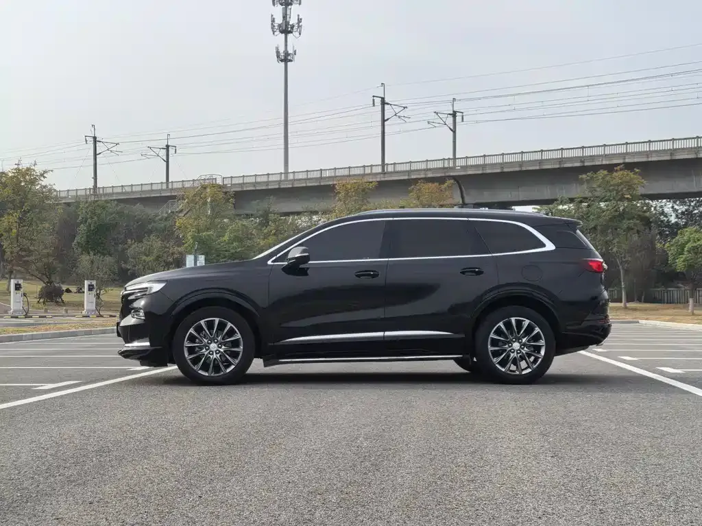 Buick Enclave 2022 из CN, фото 3