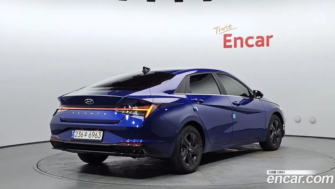 Hyundai AVANTE — фото 2