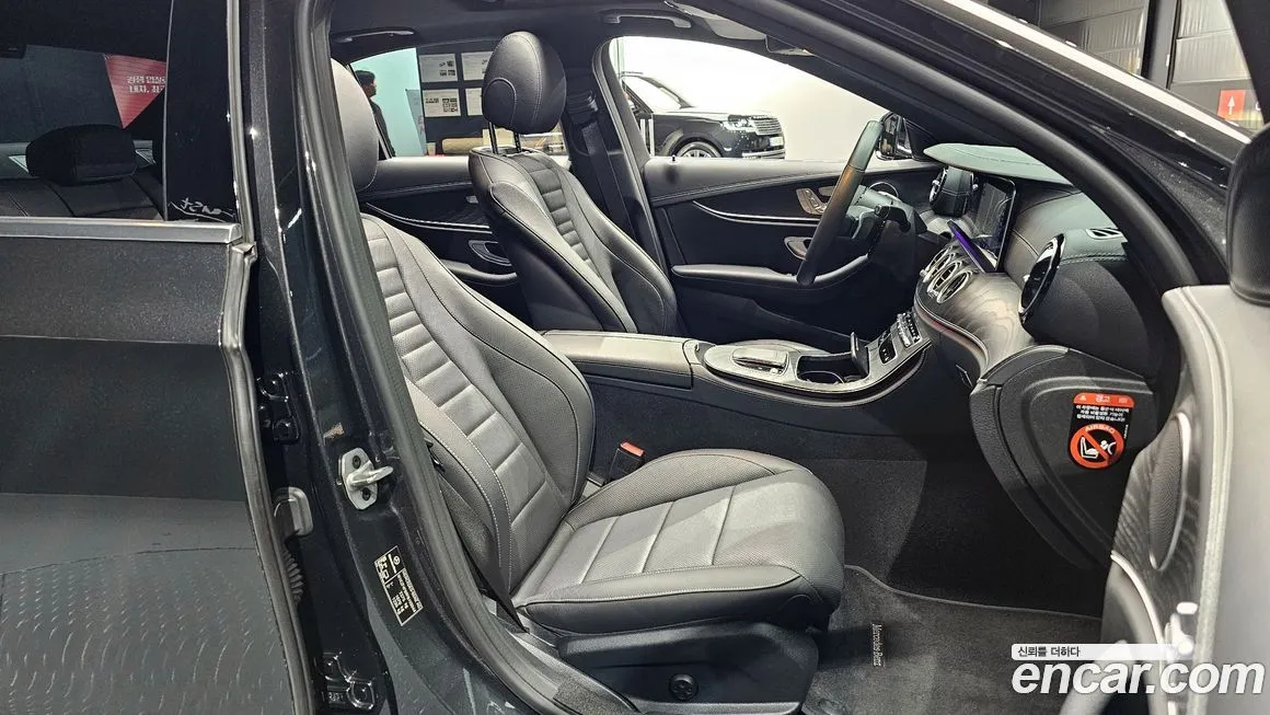 Mercedes-Benz E-Class 2023 из KR, фото 10