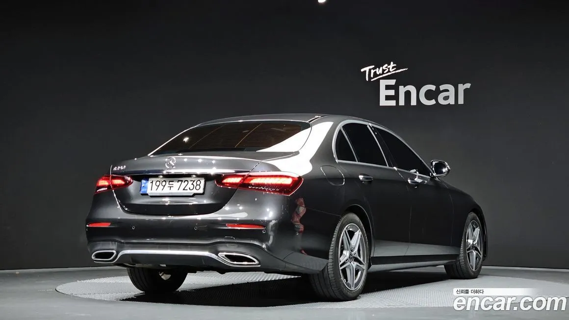 Mercedes-Benz E-Class 2023 из KR, фото 2