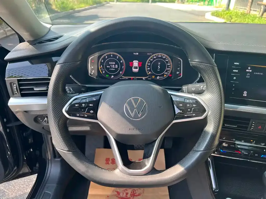 Volkswagen Passat — фото 4