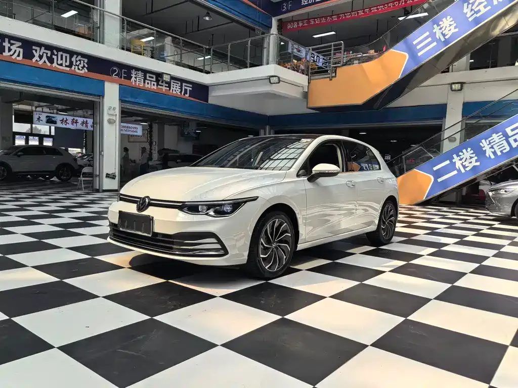 Volkswagen Golf 2021 из CN, фото 1